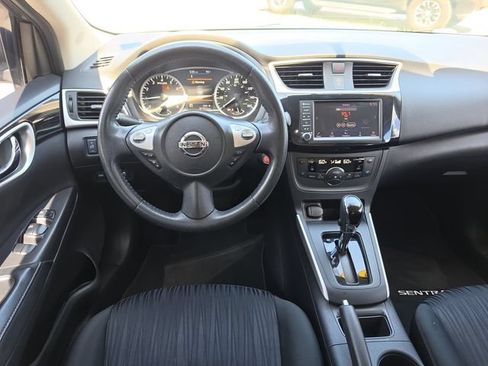 Used 2019 Nissan Sentra SV FWD image 10