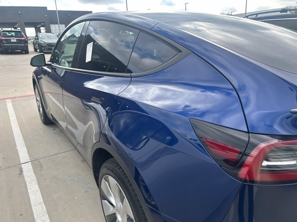 Used 2024 Tesla Model Y Long Range AWD/4WD image 5