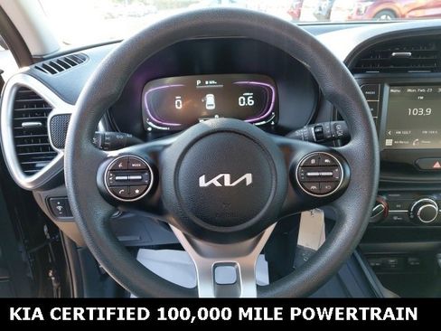 Certified 2025 Kia Soul LX image 11