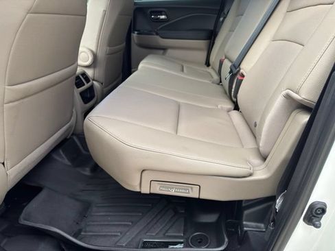 Used 2019 Honda Ridgeline RTL-T image 8