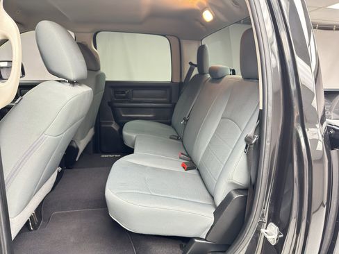 Used 2018 RAM 1500 Express w/ Express Value Package AWD/4WD image 18