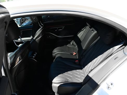 Used 2024 Mercedes-Benz S 63 AMG S image 36