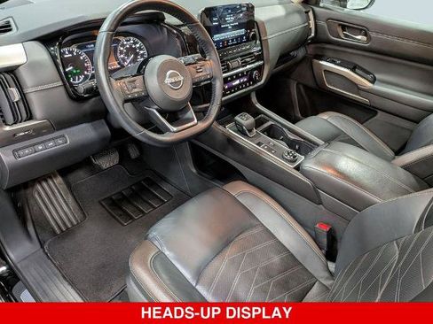 Certified 2022 Nissan Pathfinder Platinum w/ Cargo Package AWD/4WD image 12