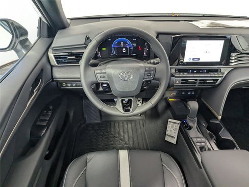 New 2026 Toyota Camry SE image 25