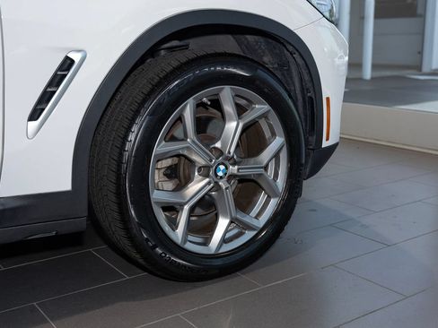 Used 2024 BMW X3 xDrive30i w/ Convenience Package AWD/4WD image 4