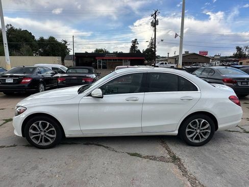 Used 2015 Mercedes-Benz C 300 4MATIC Sedan image 4