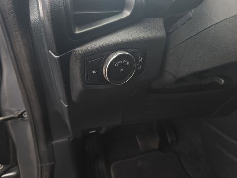 Used 2020 Ford EcoSport SE image 21