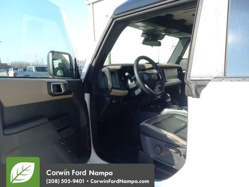 New 2025 Ford Bronco Big Bend w/ Black Diamond Package image 9