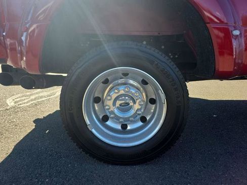 Certified 2022 Ford F450 Limited w/ FX4 Off-Road Package image 12