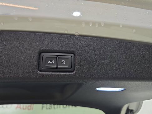 New 2025 Audi Q5 2.0T Premium image 13