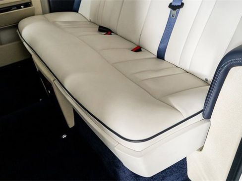 Used 2016 Rolls-Royce Phantom Sedan image 30