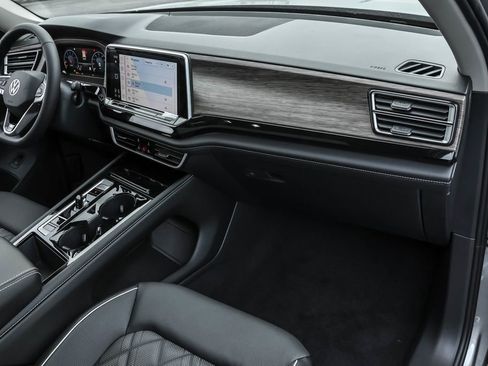 New 2026 Volkswagen Atlas SEL Premium R-Line image 41