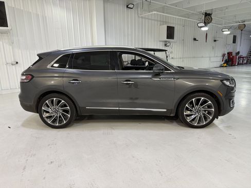 Used 2019 Lincoln Nautilus Reserve image 6