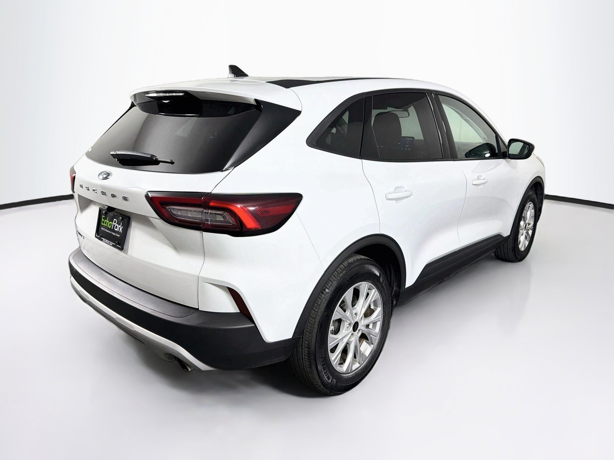 Used 2025 Ford Escape Active FWD image 9