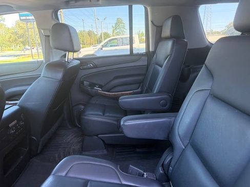 Used 2017 Chevrolet Suburban Premier RWD image 8