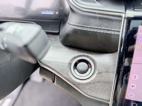 Used 2023 Jeep Grand Cherokee Overland image 28