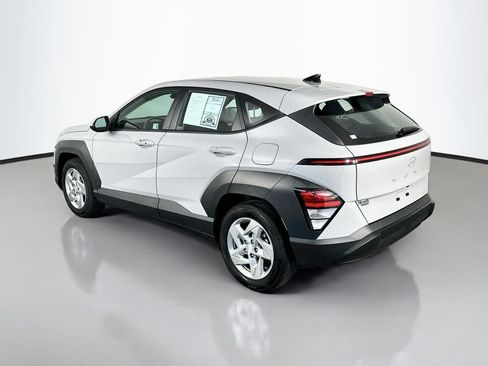 Used 2025 Hyundai Kona SE FWD image 5