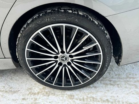 Used 2024 Mercedes-Benz C 300 4MATIC Sedan image 9