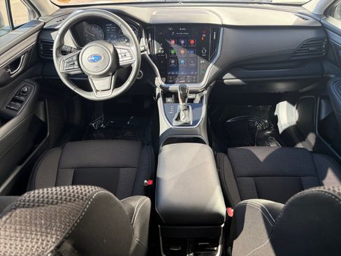 Used 2024 Subaru Outback Premium AWD/4WD image 17