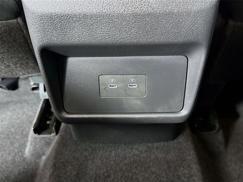 Used 2026 Nissan Rogue SV FWD image 25