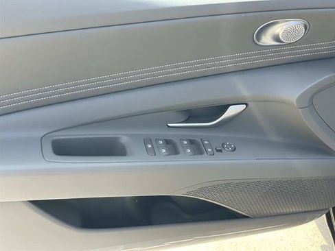 New 2026 Hyundai Elantra Sport FWD image 17