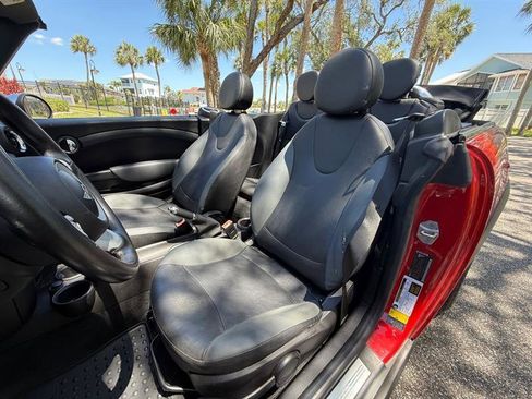 Used 2010 MINI Cooper Convertible image 11