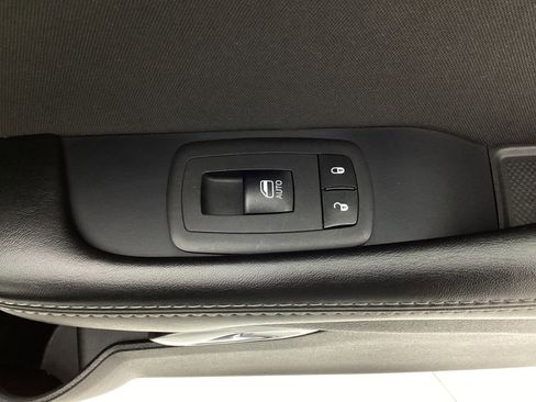Used 2019 Dodge Challenger SXT RWD image 35