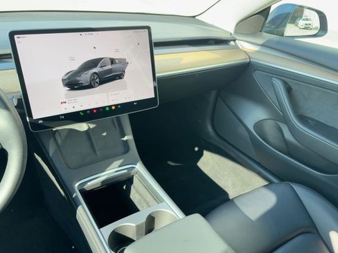 Used 2023 Tesla Model 3 Standard Range image 26