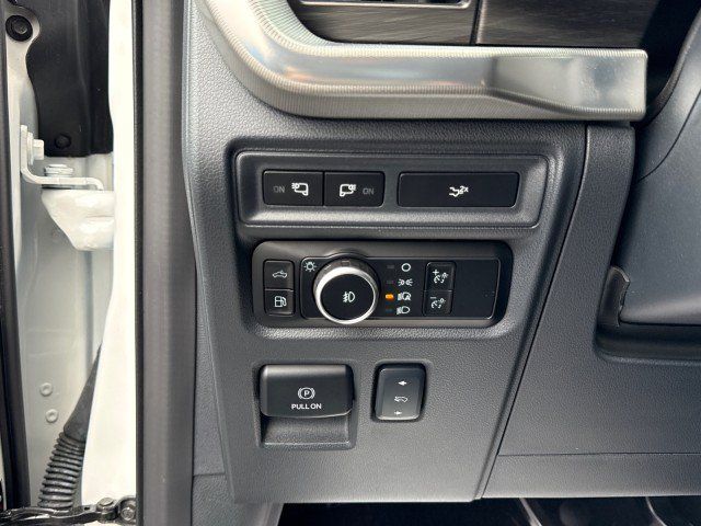 Used 2024 Ford F150 Lariat w/ FX4 Off-Road Package AWD/4WD image 22
