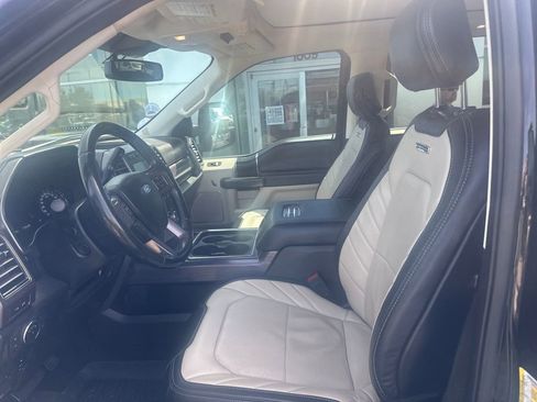 Used 2020 Ford F350 Limited image 9