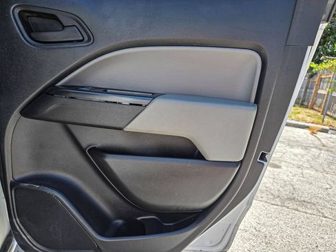Used 2022 Chevrolet Colorado W/T w/ Custom Special Edition RWD image 32