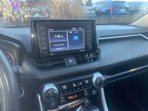 Used 2020 Toyota RAV4 XLE w/ Convenience Package image 7