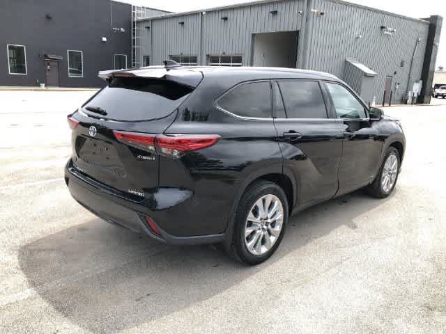 Used 2023 Toyota Highlander Limited AWD/4WD image 6