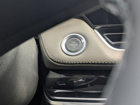 New 2026 Chevrolet Equinox LT w/ Convenience Package II image 21