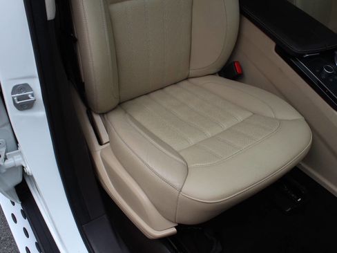 Used 2017 Mercedes-Benz GLE 350 4MATIC image 17