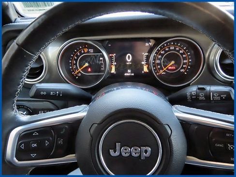 Used 2018 Jeep Wrangler Unlimited Sahara w/ Dual Top Group image 14