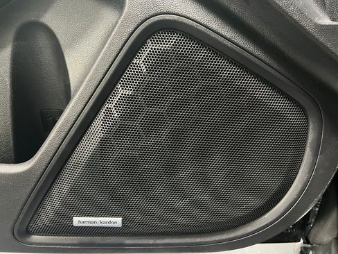 Used 2023 Subaru Outback Limited image 18