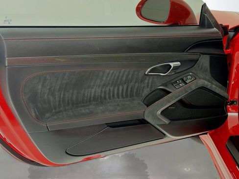 Used 2019 Porsche 911 GT3 RWD image 16