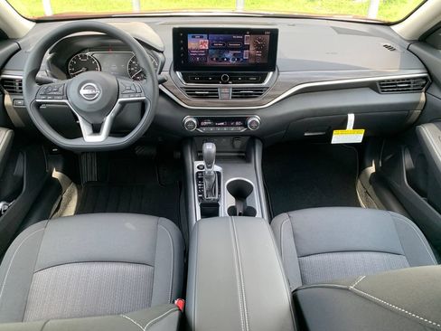New 2026 Nissan Altima 2.5 SV w/ SV Special Edition Package FWD image 10