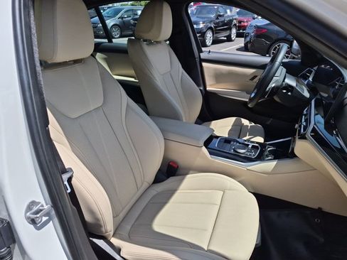 Used 2024 BMW 330i Sedan w/ Convenience Package RWD image 22