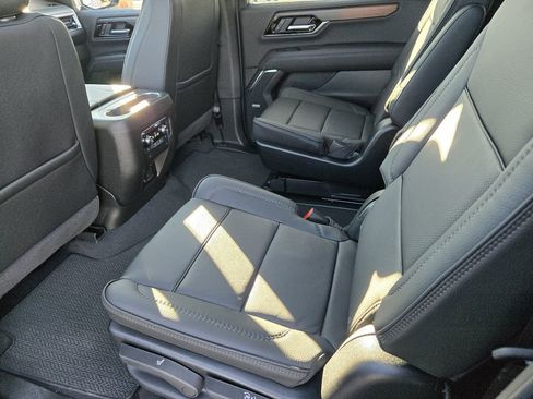 New 2026 GMC Yukon XL Denali w/ Sun & Power Step Package image 38