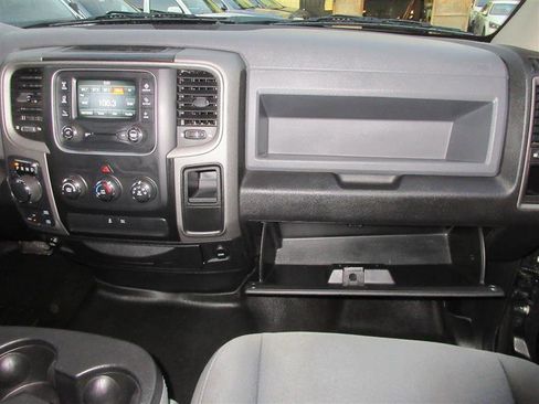 Used 2018 RAM 1500 Express w/ Express Value Package image 26