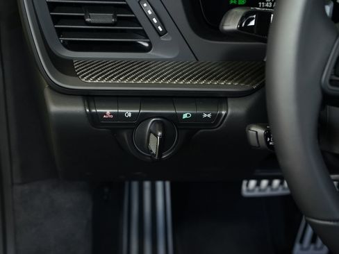 Used 2026 Porsche 911 GT3 image 29