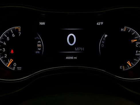 Used 2021 Jeep Grand Cherokee Limited image 13