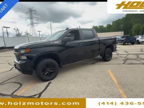 Certified 2019 Chevrolet Silverado 1500 Custom Trail Boss w/ Custom Convenience Package AWD/4WD image 4