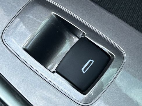 Used 2020 Chevrolet Malibu LS FWD image 30