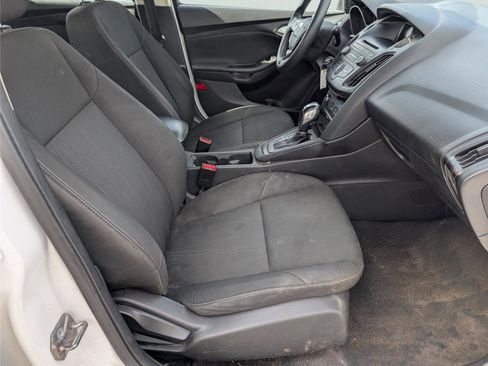 Used 2015 Ford Focus SE image 36