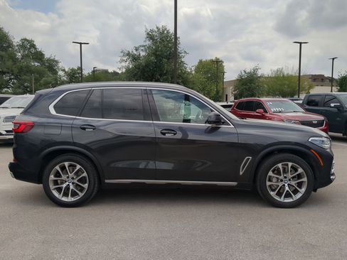Used 2020 BMW X5 xDrive40i w/ Executive Package AWD/4WD image 2
