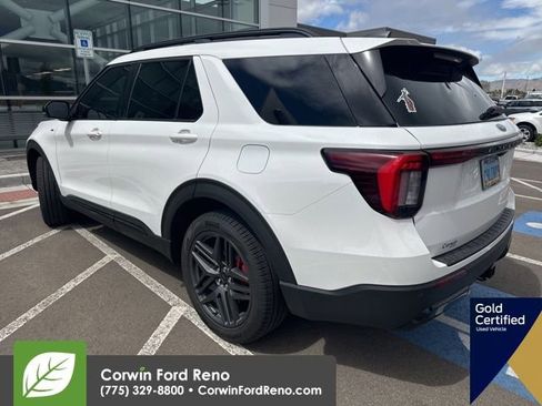 Used 2026 Ford Explorer ST-Line w/ ST-Line Street Pack image 9