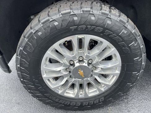 Certified 2023 Chevrolet Silverado 2500 High Country w/ LPO, Hitch Package AWD/4WD image 8